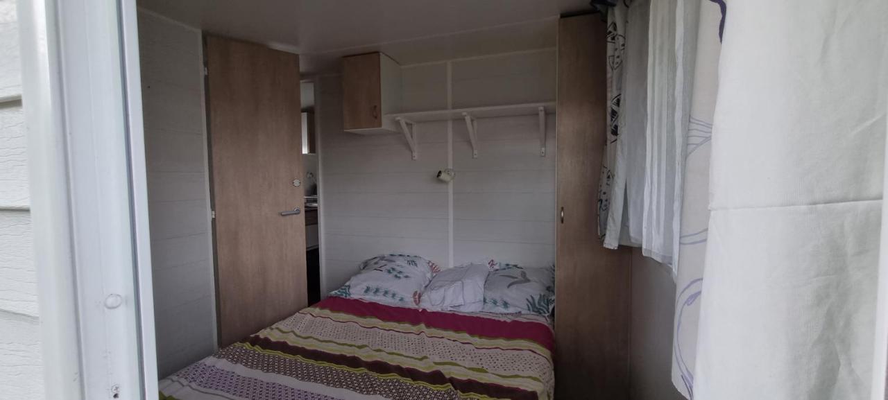 Mobil Home Sur La Cote Landaise Saint-Julien-en-Born Bagian luar foto