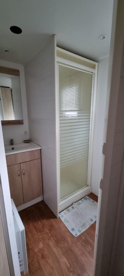 Mobil Home Sur La Cote Landaise Saint-Julien-en-Born Bagian luar foto
